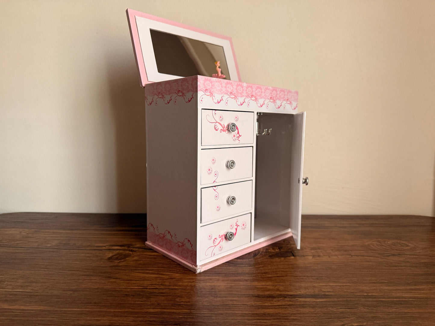 Vintage ballerina music box Christiana Made by Mele & Co Made in China 2005