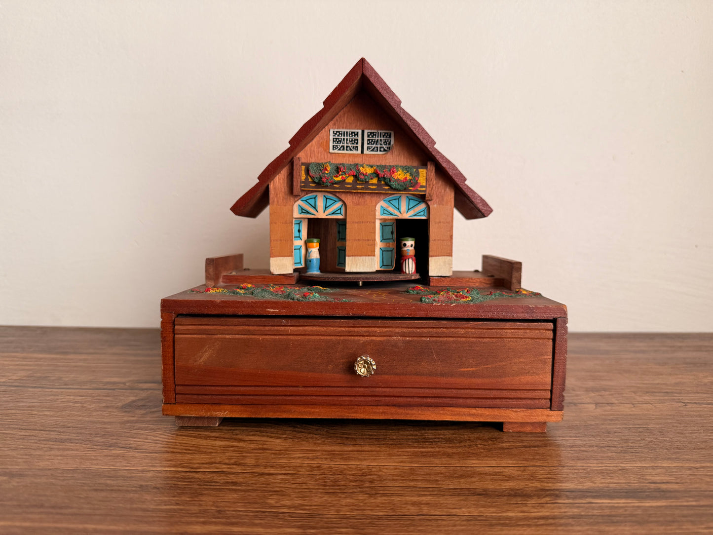 Wooden music box by Lador -Japan 1960s